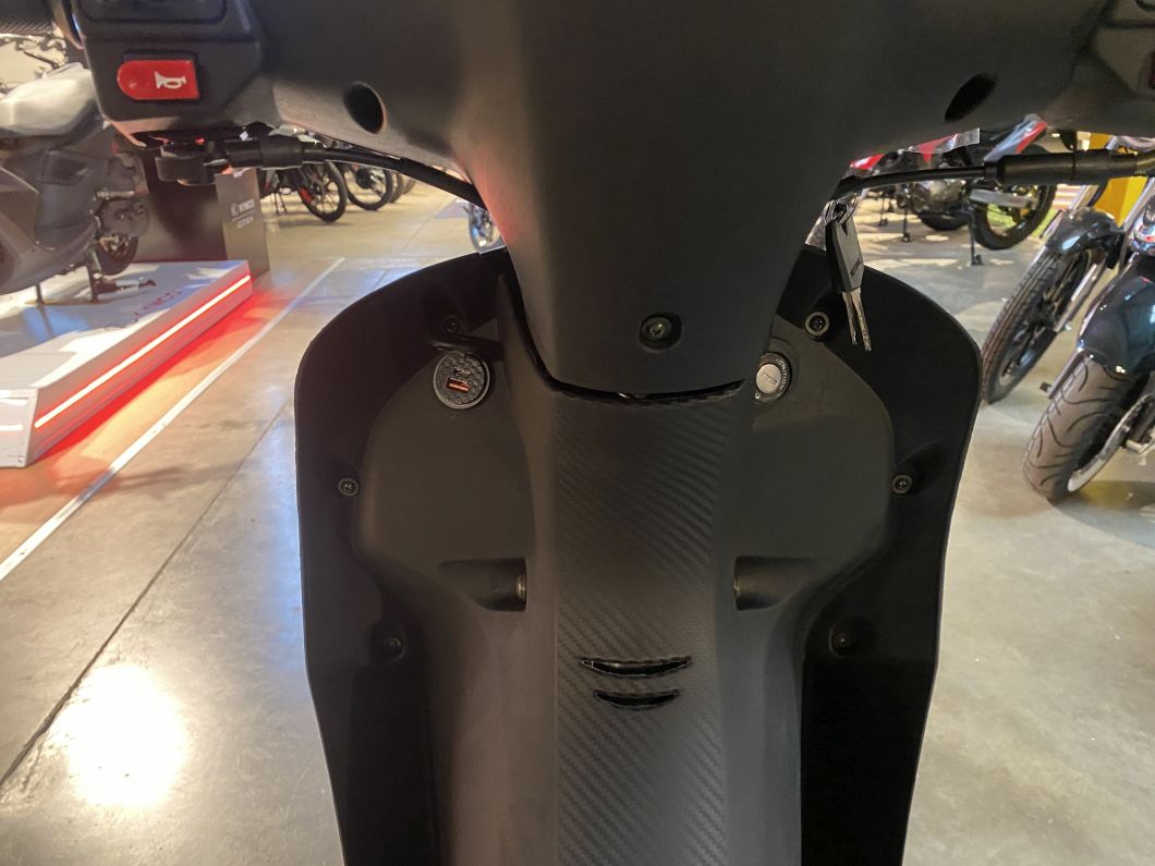 Moto Motomel Blitz 110 Base Black Edition