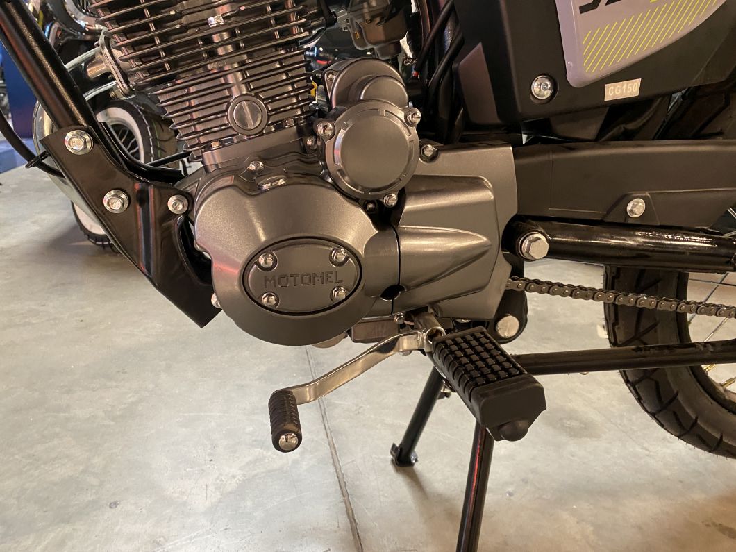 Moto Motomel CG 150 S2 Base CBS sin Led