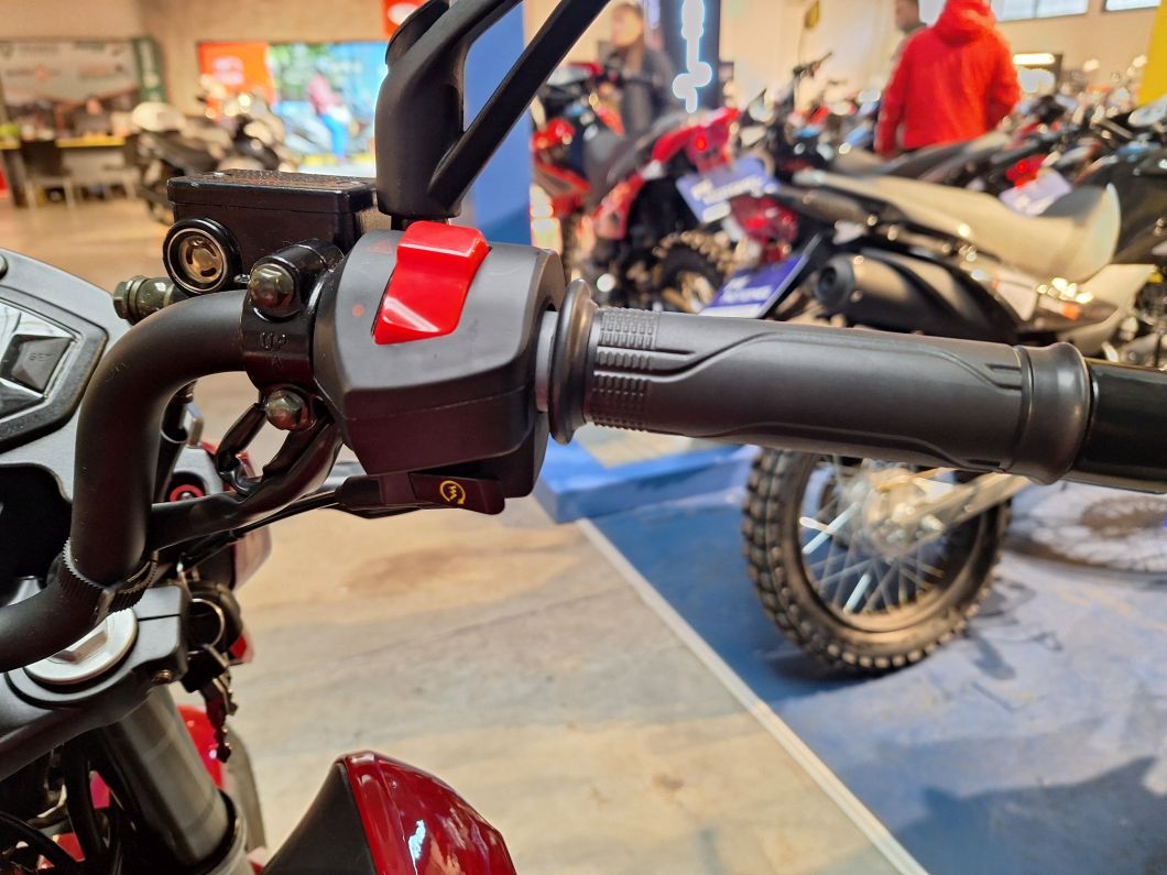 Moto Motomel Sirius 190cc 2025
