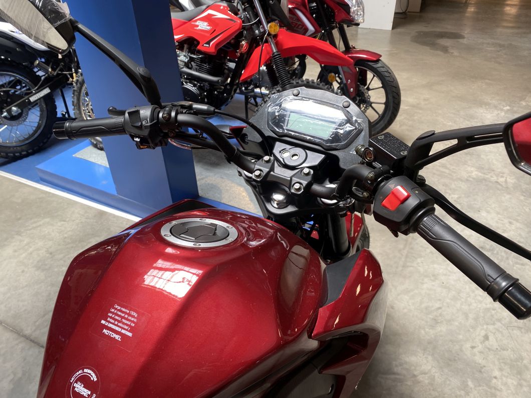 Moto Motomel Sirius 190cc