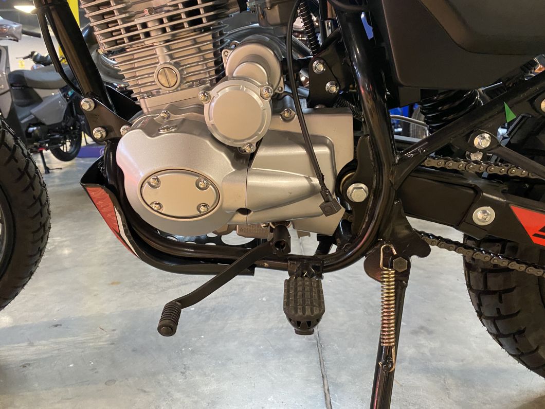 Moto Motomel Skua 150 Silver Edition