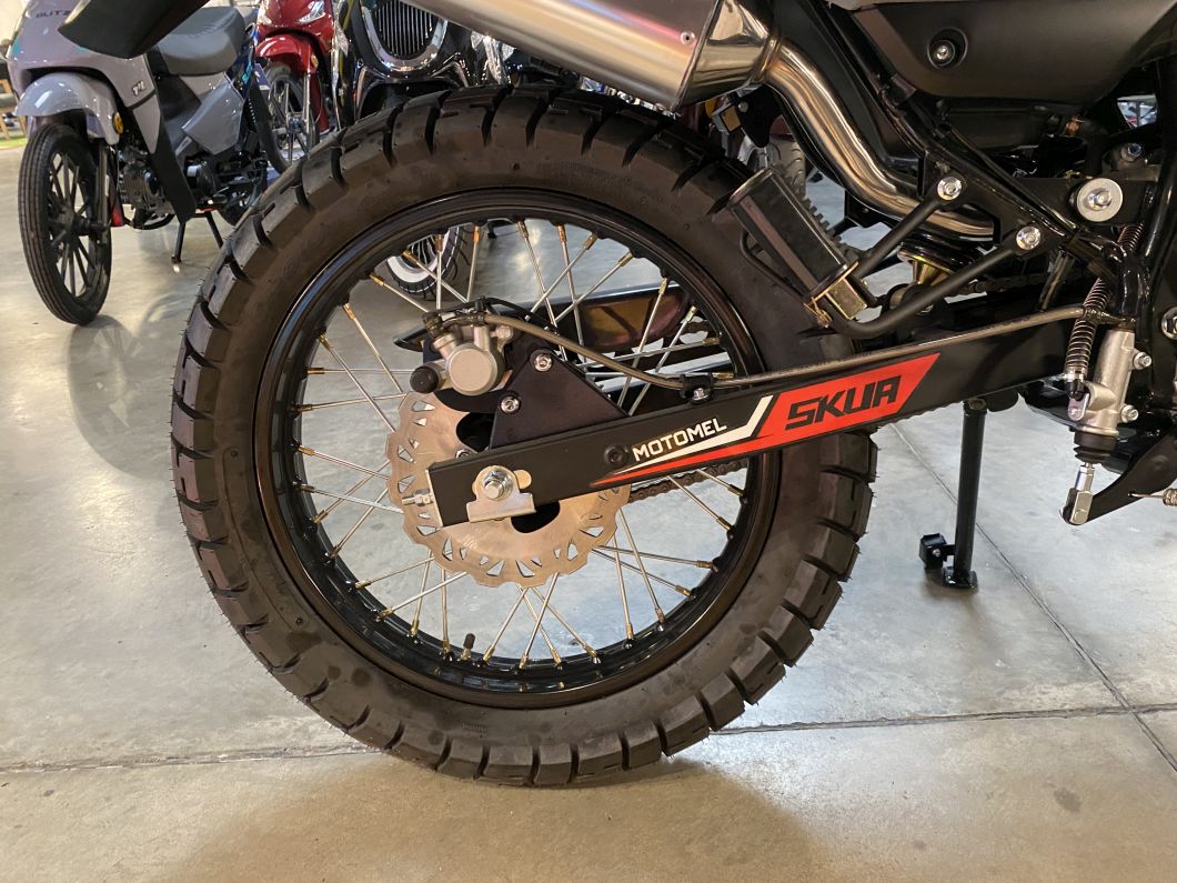 Moto Motomel Skua 150 Silver Edition