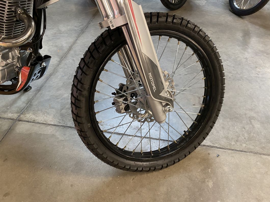 Moto Motomel Skua 150 Silver Edition