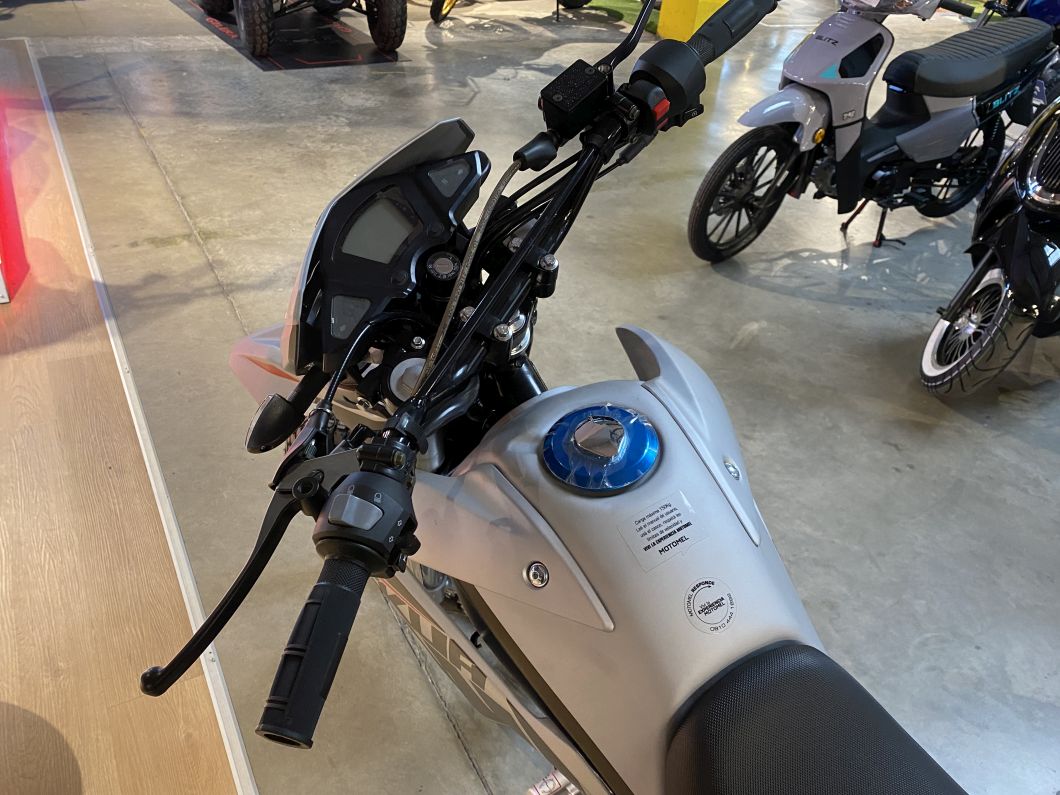 Moto Motomel Skua 150 Silver Edition