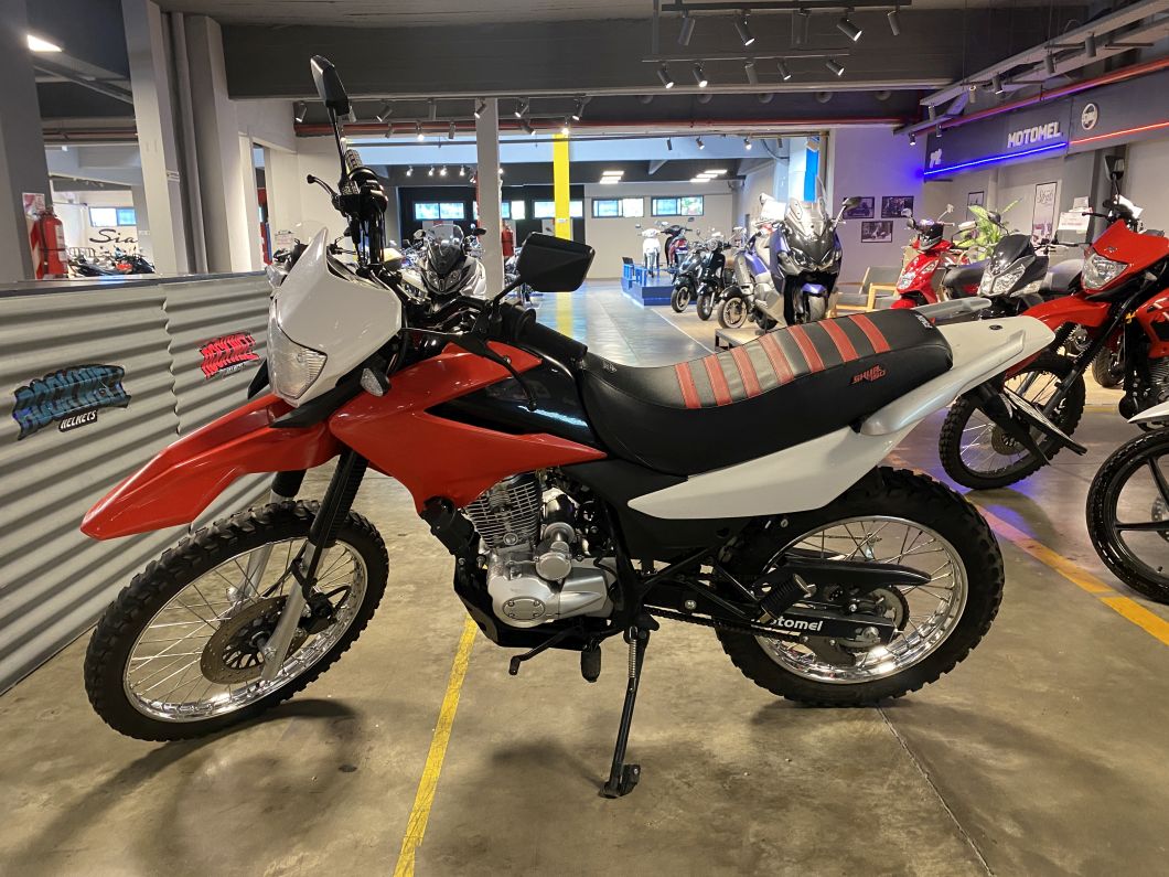 Moto Motomel Skua 150 v6 usado 2023 con 5889km INT49878 DT