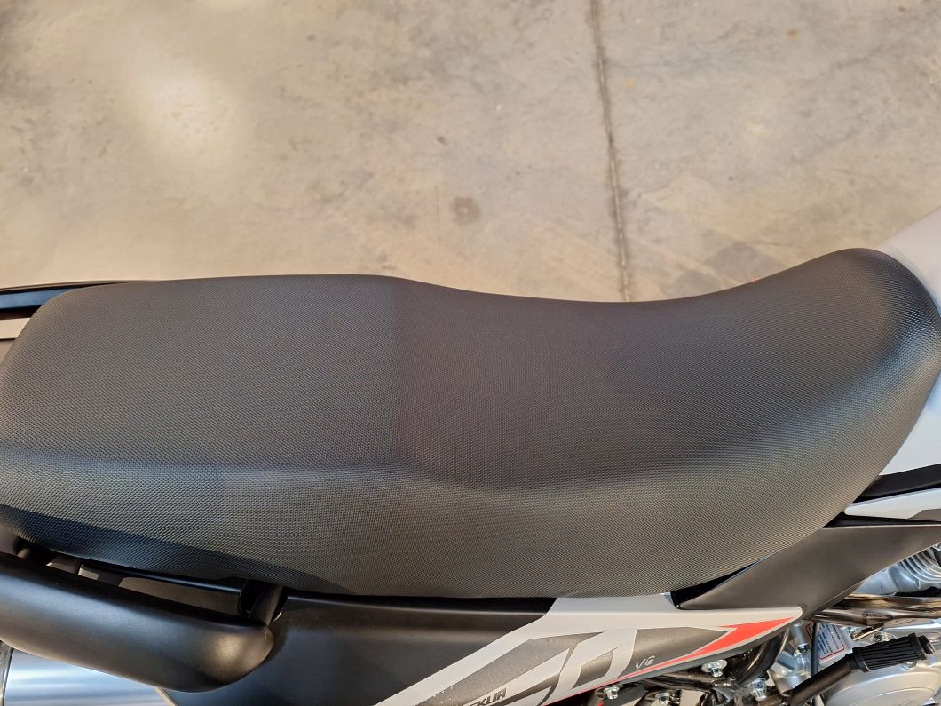 Moto Motomel Skua 150 Silver Edition