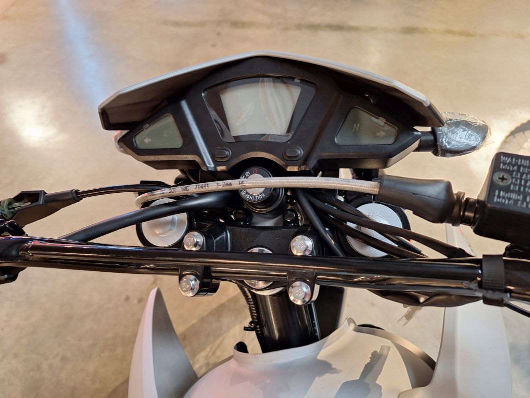 Moto Motomel Skua 150 Silver Edition