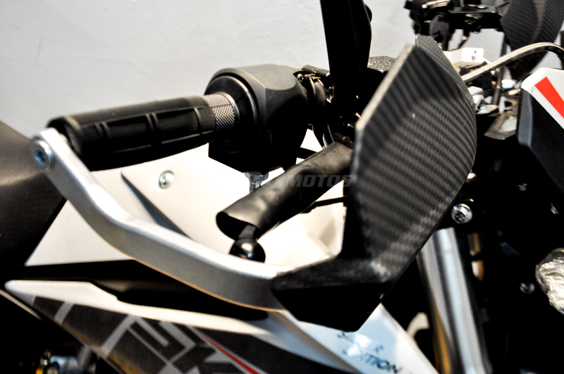 Moto Motomel Skua 150 Silver Edition