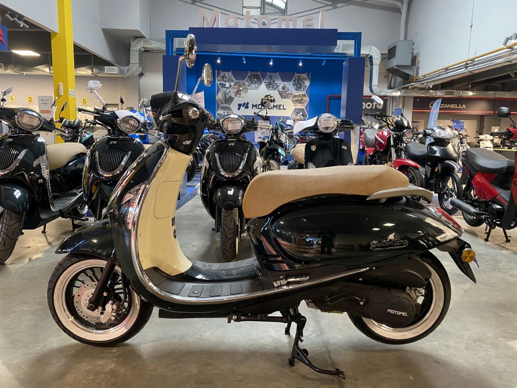 Moto Motomel Strato Alpino 150