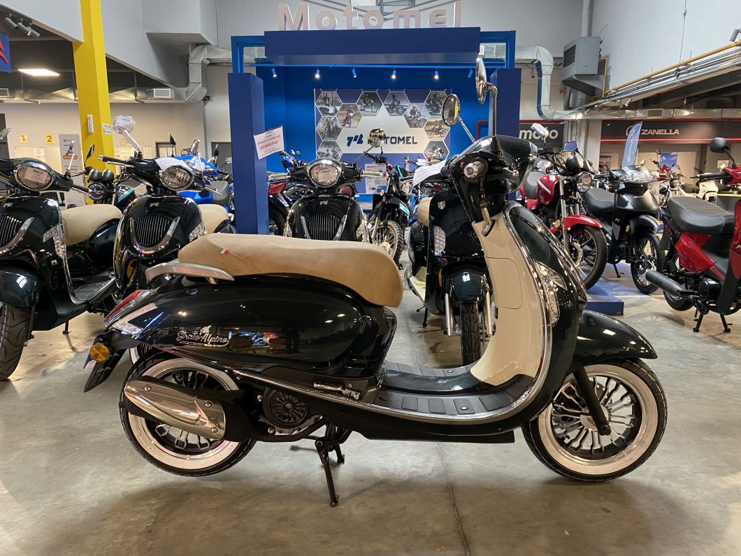 Moto Motomel Strato Alpino 150