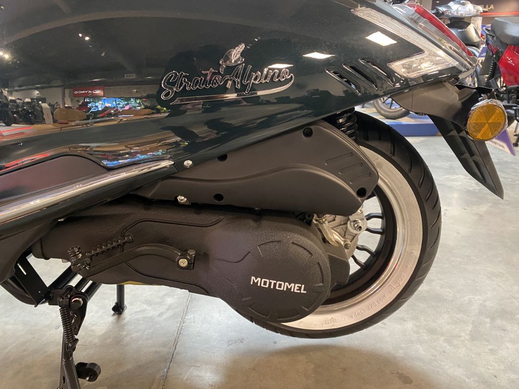 Moto Motomel Strato Alpino 150