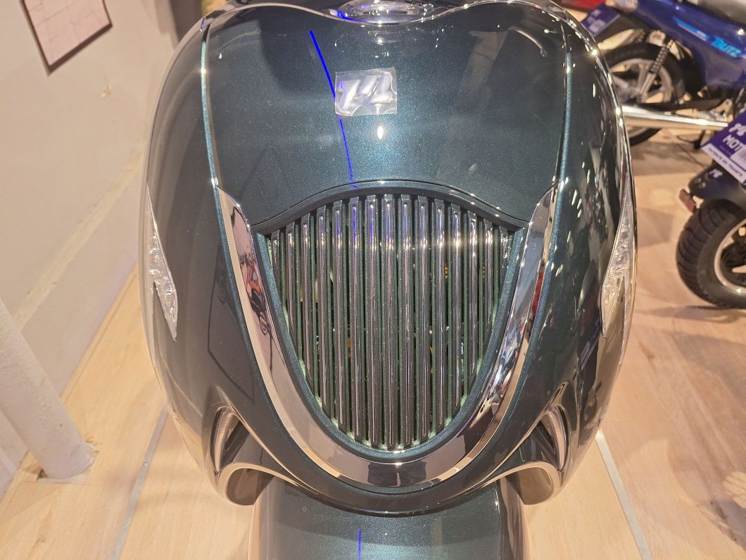 Moto Motomel Strato Alpino 150 linea 2025