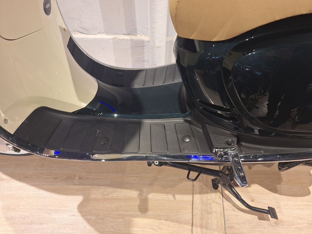Moto Motomel Strato Alpino 150 linea 2025