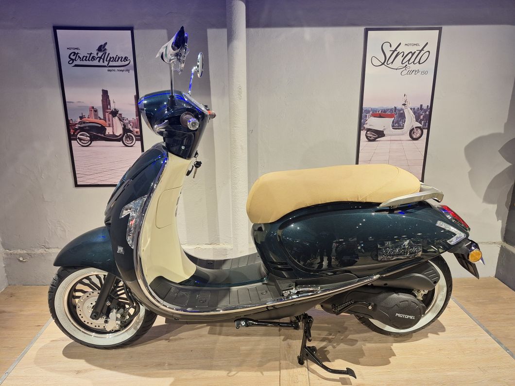 Moto Motomel Strato Alpino 150 linea 2025
