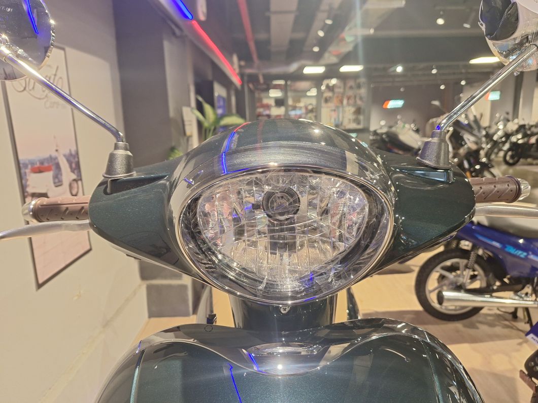 Moto Motomel Strato Alpino 150 linea 2025
