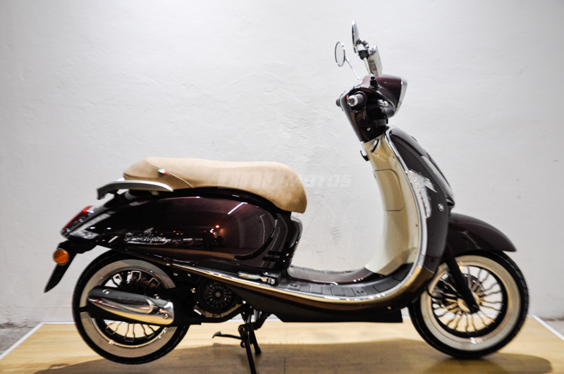 Moto Motomel Strato Alpino 150 linea 2022