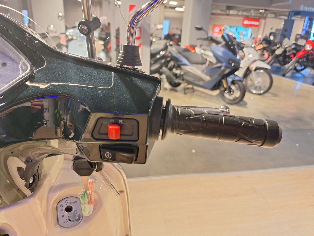 Moto Motomel Strato Euro 150cc Linea 2025