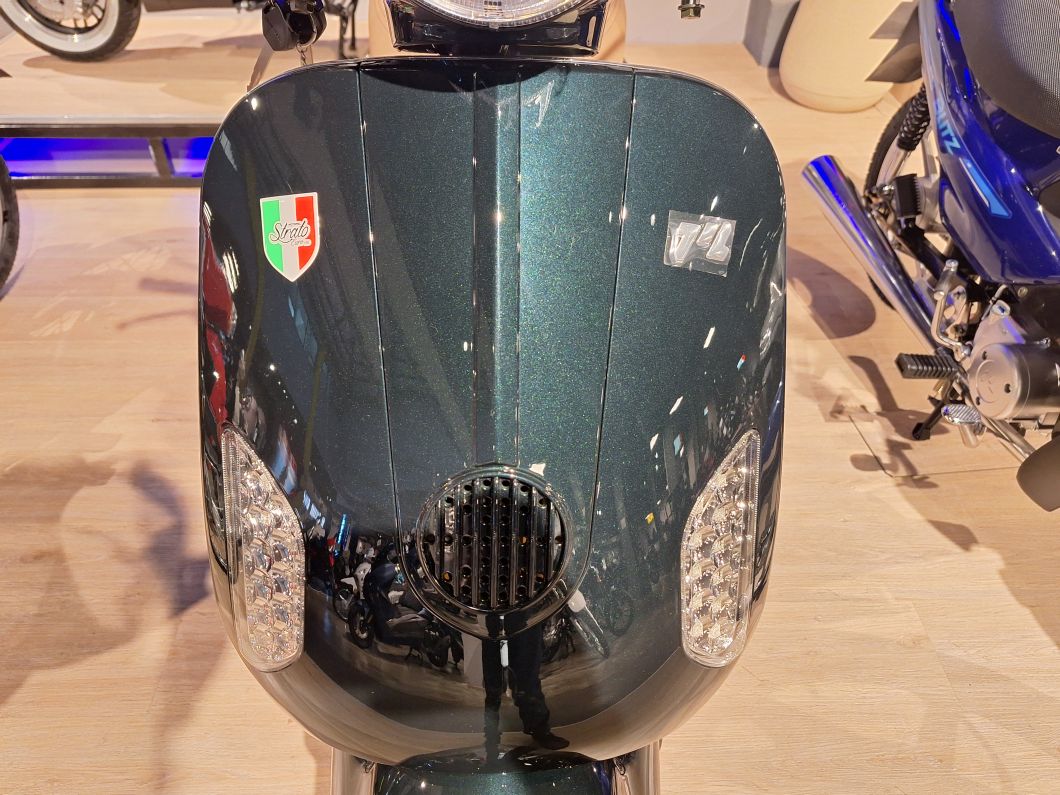 Moto Motomel Strato Euro 150cc Linea 2025