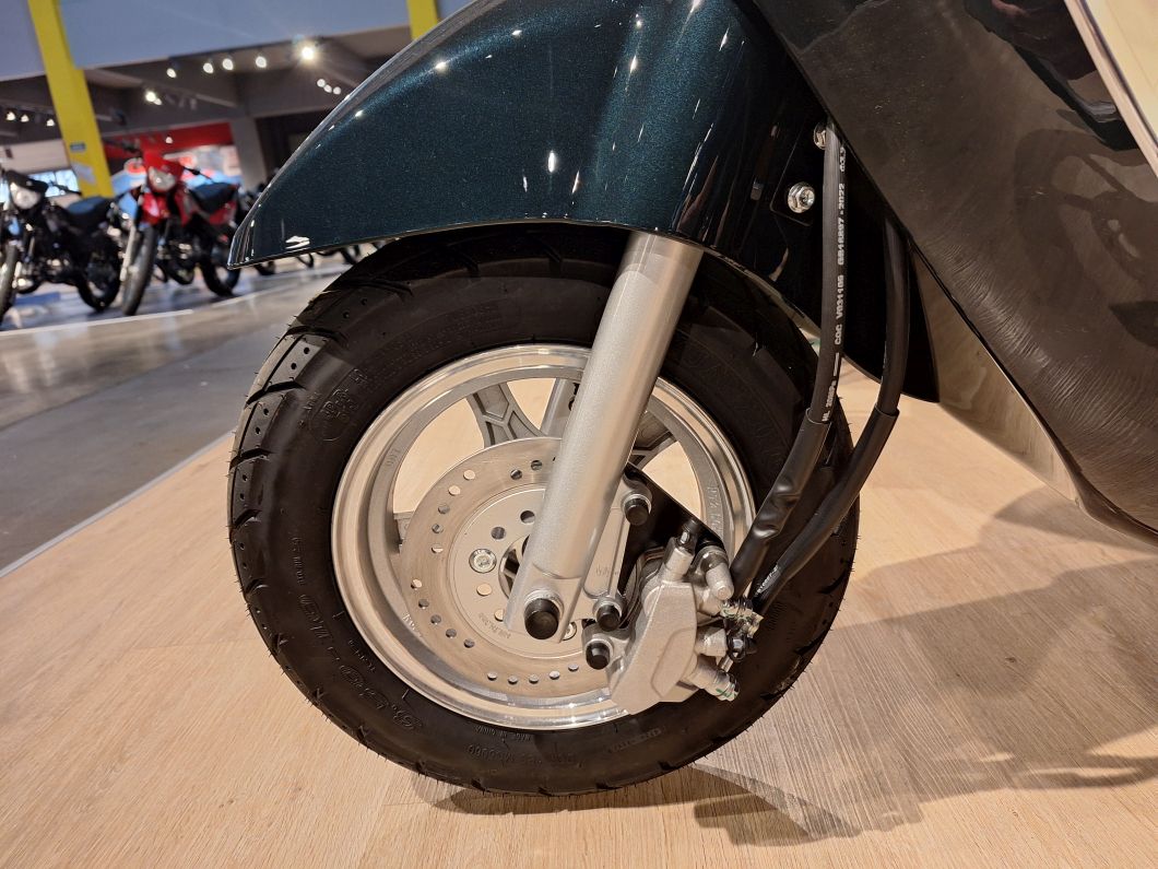 Moto Motomel Strato Euro 150cc Linea 2025