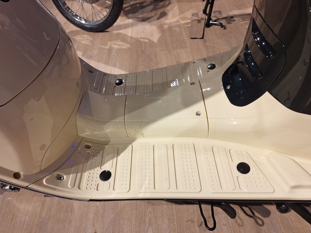 Moto Motomel Strato Euro 150cc Linea 2025
