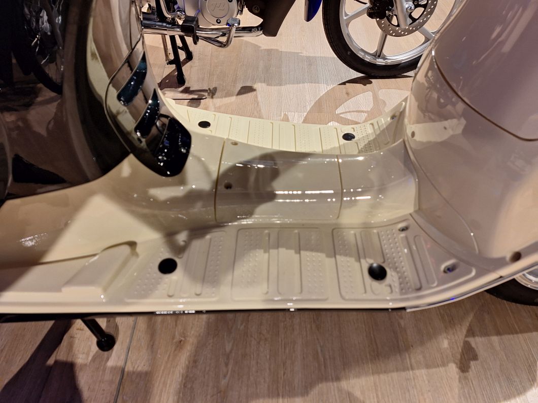 Moto Motomel Strato Euro 150cc Linea 2025