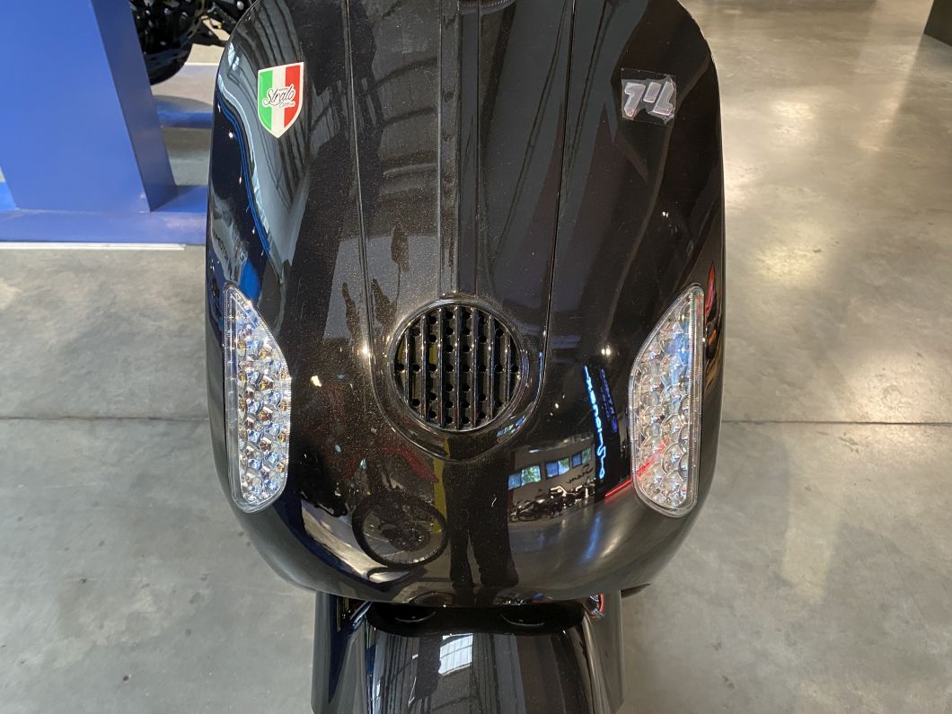 Moto Motomel Strato Euro 150cc Linea 2026