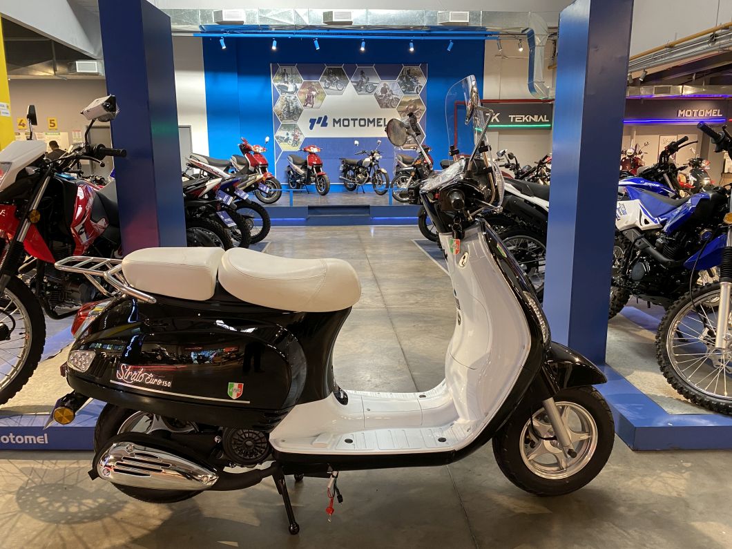 Moto Motomel Strato Euro 150cc Linea 2026