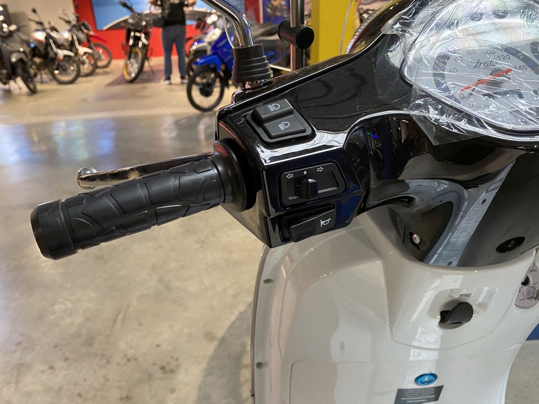 Moto Motomel Strato Euro 150cc Linea 2026