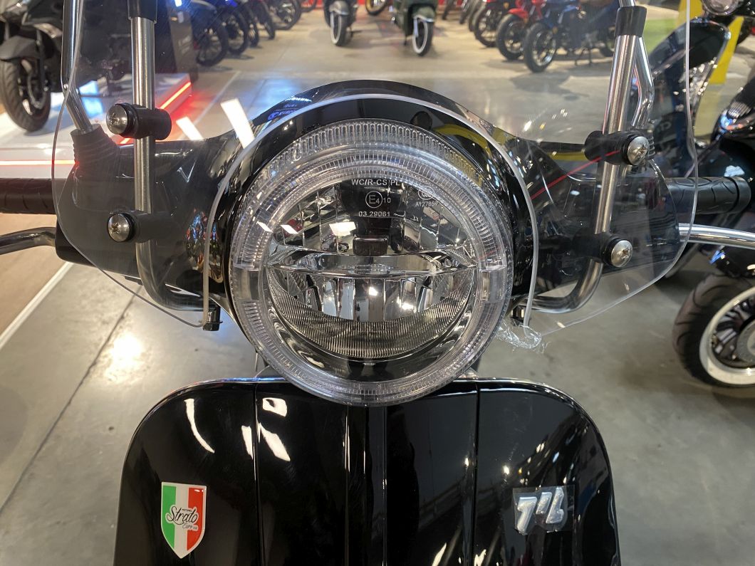 Moto Motomel Strato Euro 150cc 2026