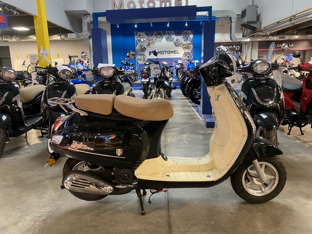 Moto Motomel Strato Euro 150cc 2026