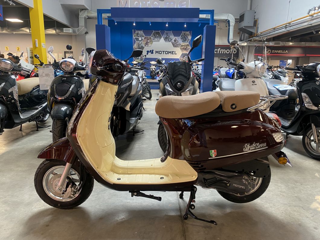 Moto Motomel Strato Euro 150cc 2026
