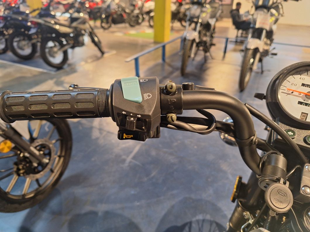 Moto Motomel Victory 150
