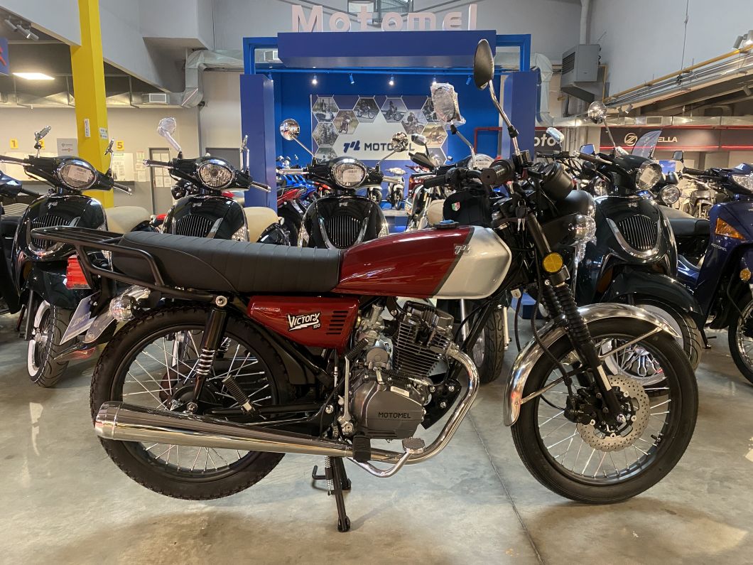 Moto Motomel Victory 150