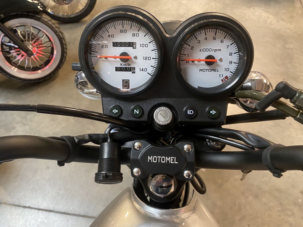 Moto Motomel Victory 150