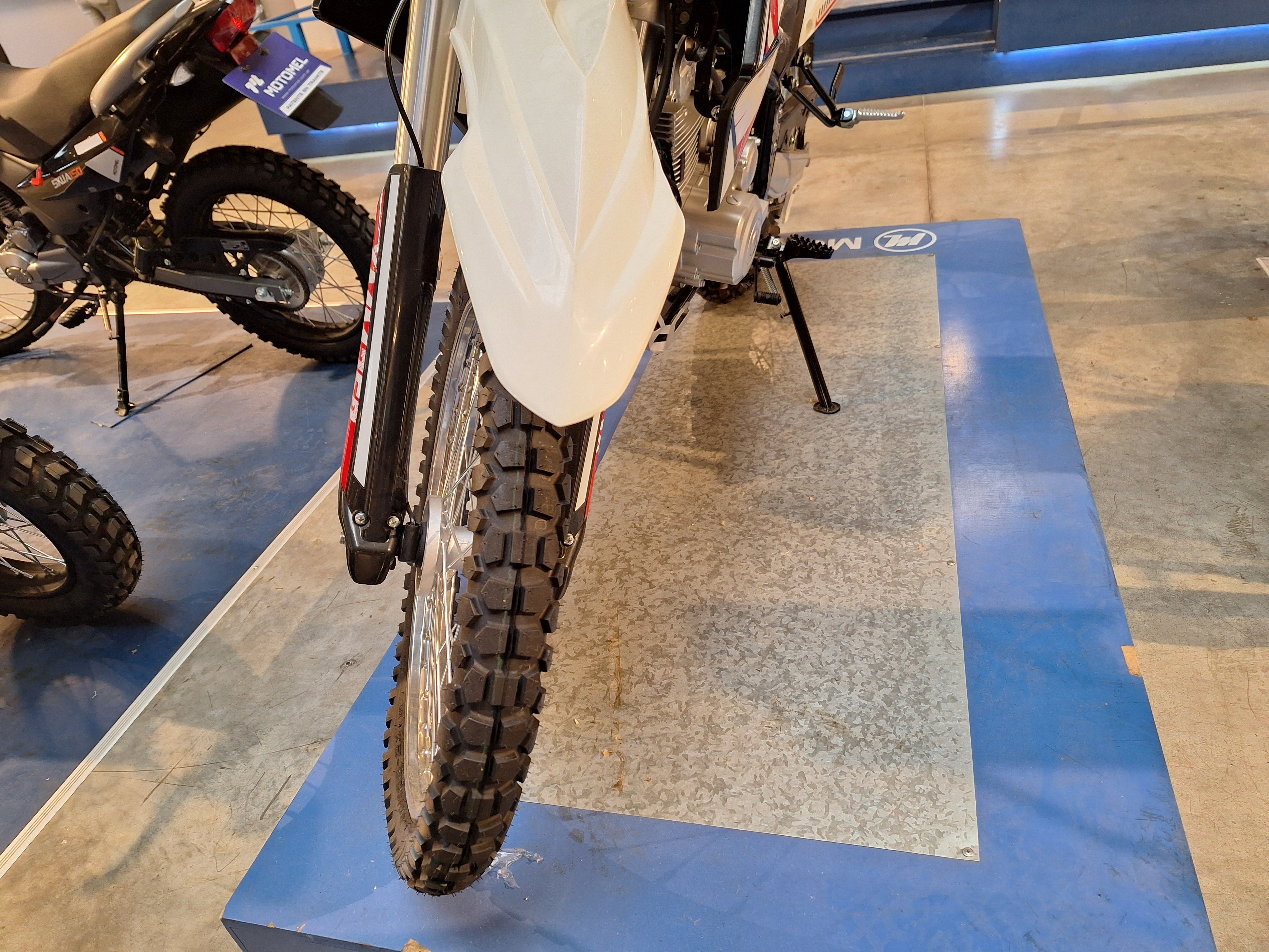 Moto Motomel XMM 250 Enduro Linea 2025