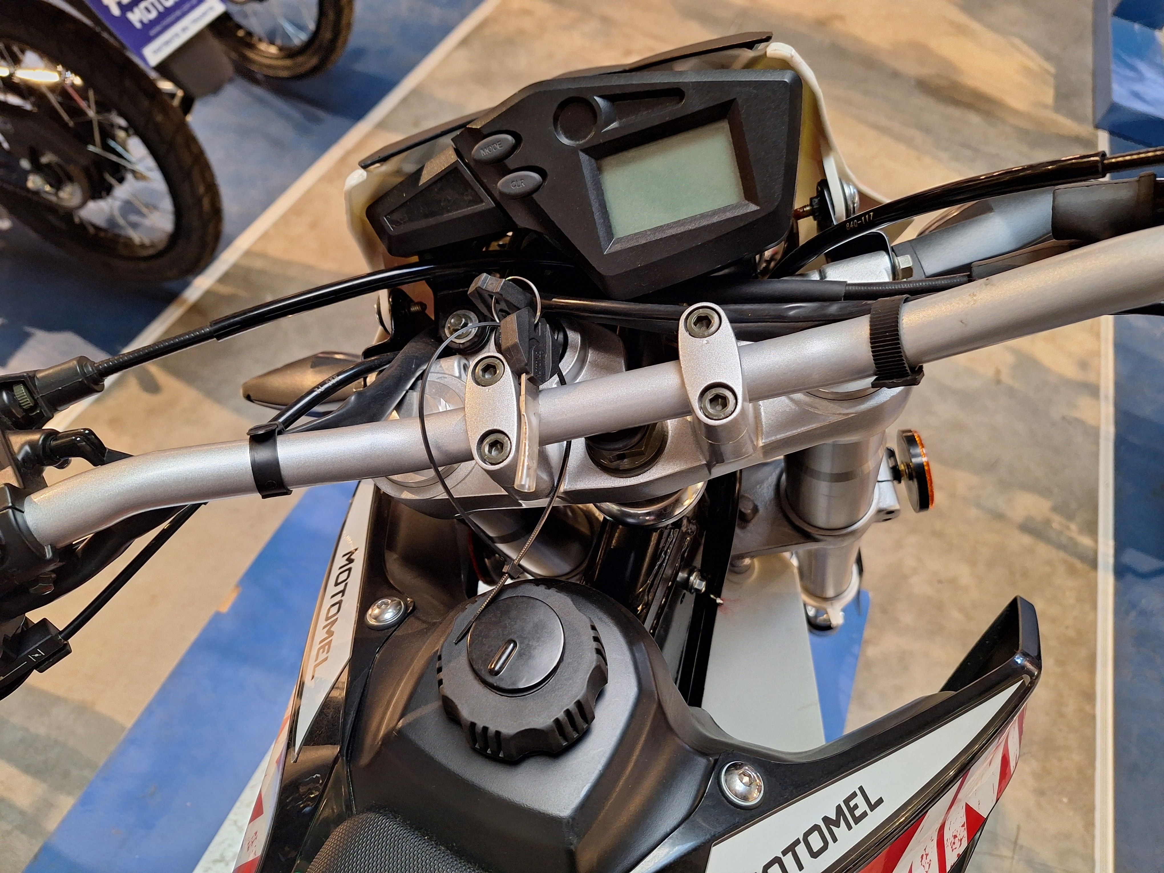 Moto Motomel XMM 250 Enduro Linea 2025