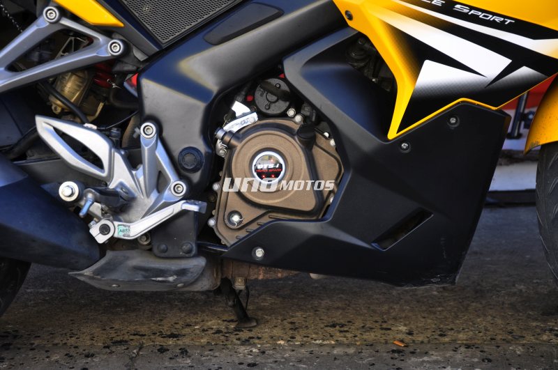 Moto Bajaj Rouser Rs 200 Usada 2017 con 16500km INT 17417