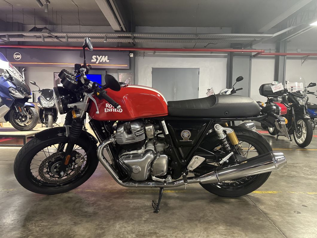 Moto Royal Enfield Continental 650 Gt usado 2022 con 2821 km DT