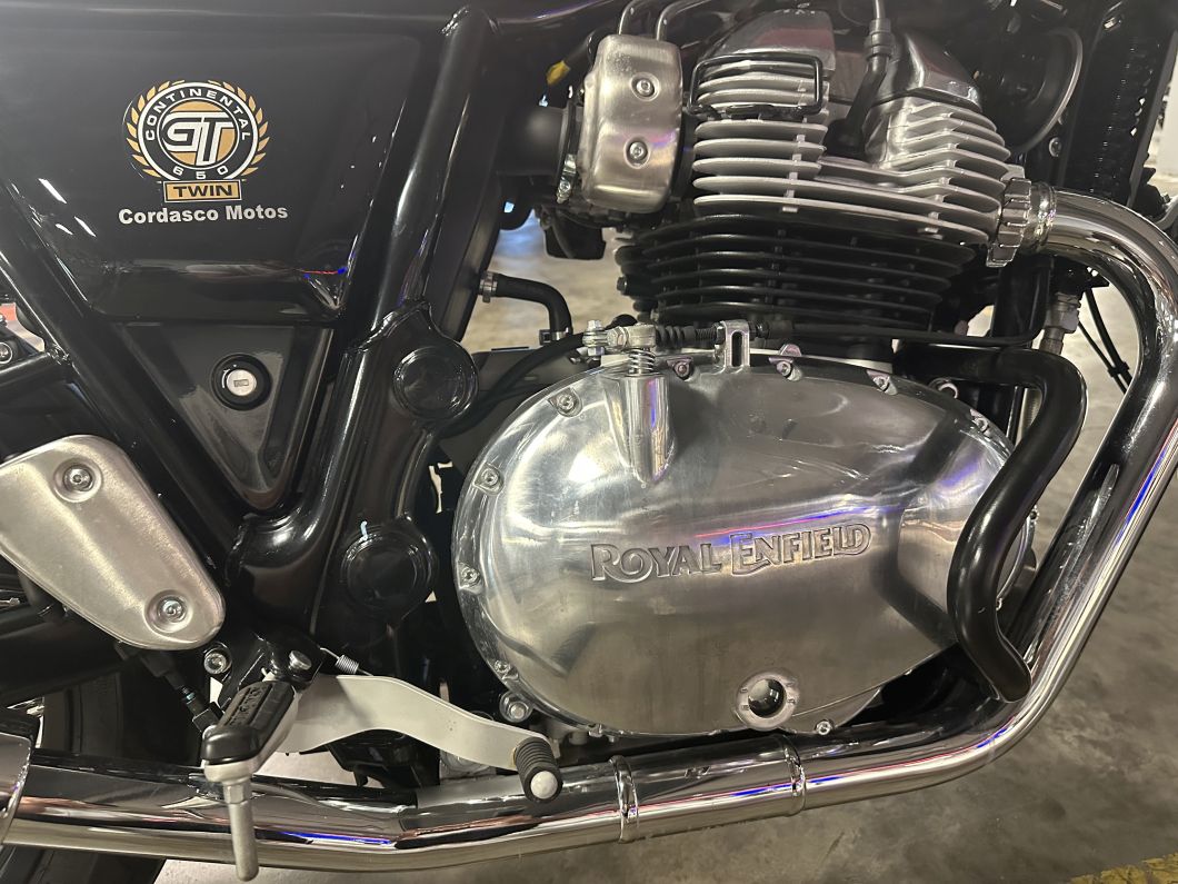 Moto Royal Enfield Continental 650 Gt usado 2022 con 2821 km DT