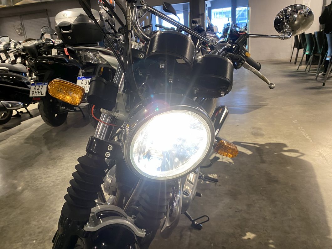 Moto Royal Enfield Interceptor 650 usado 2022 con 10000 km 1M