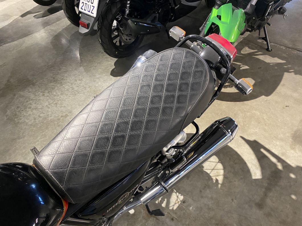 Moto Royal Enfield Interceptor 650 usado 2022 con 10000 km 1M