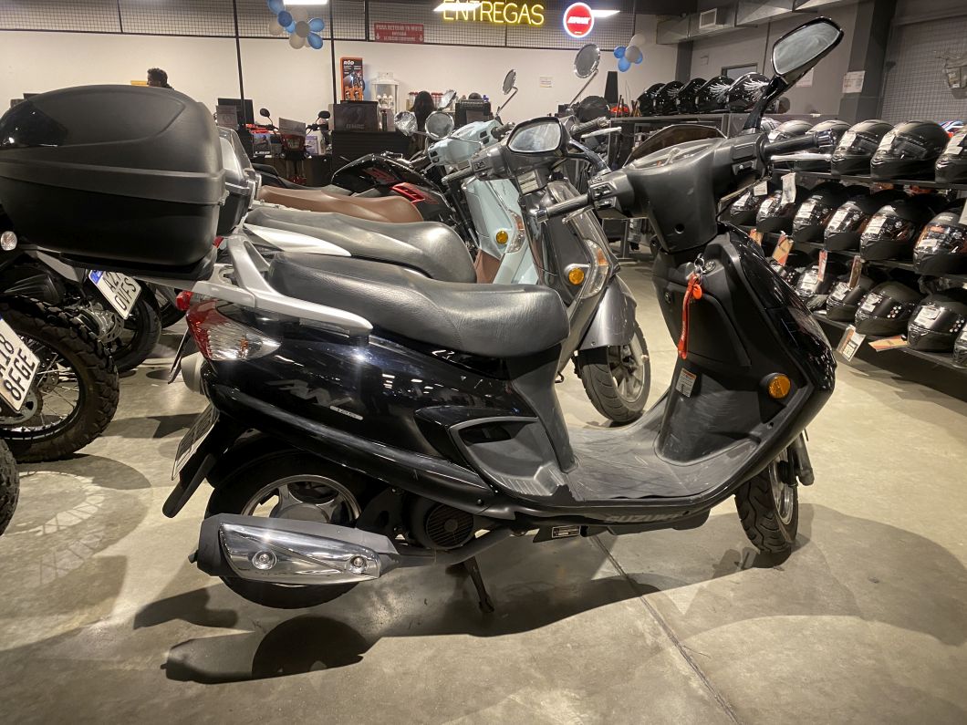 Moto Suzuki An 125 usado 2018 con 22100 km 1M