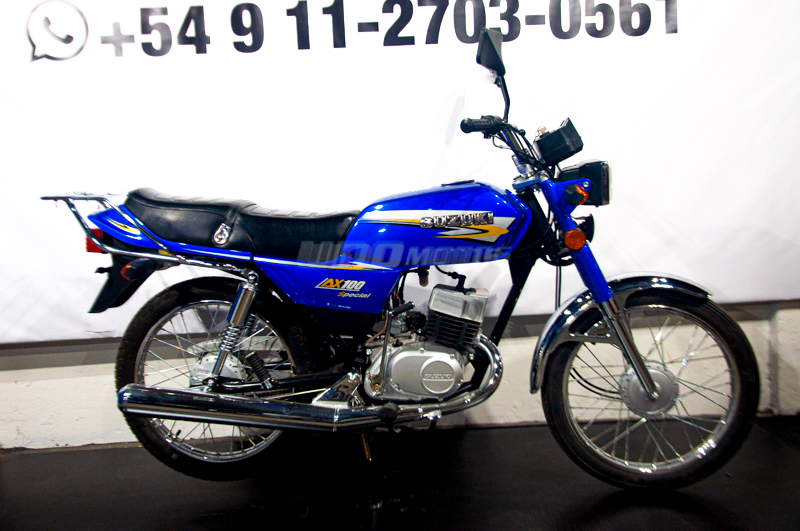 Moto Suzuki AX 100 Negro Azul