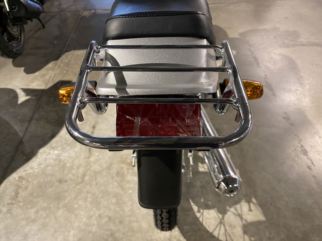 Moto Suzuki AX 100 