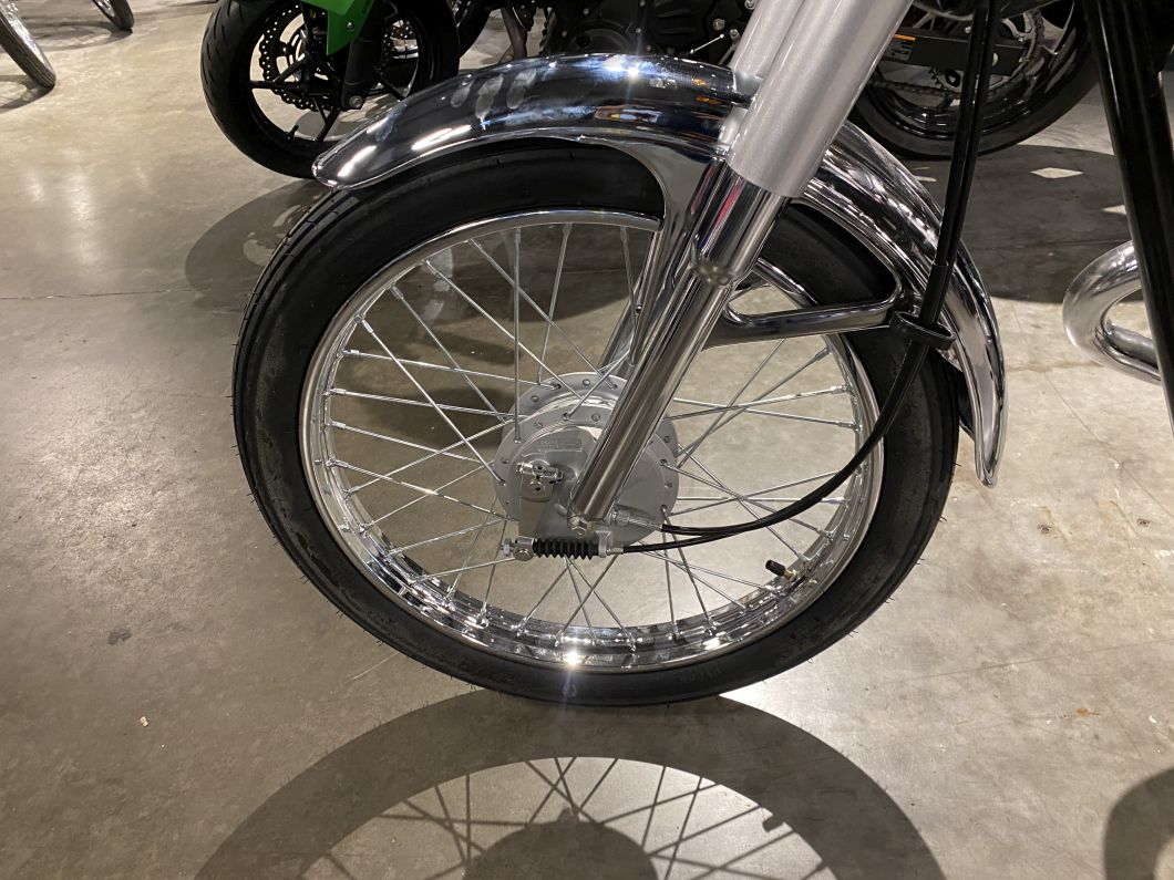 Moto Suzuki AX 100 