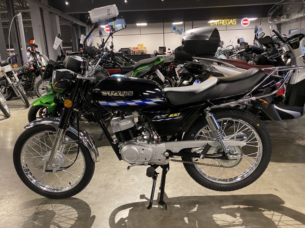 Moto Suzuki AX 100 