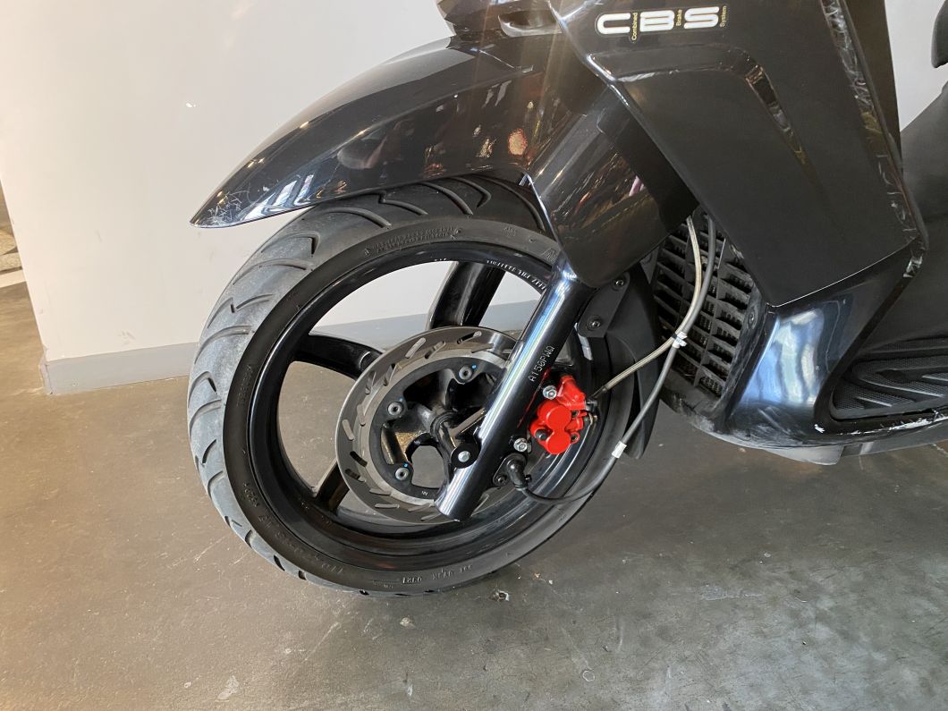 Moto Sym Citycom 300 usado 2021 con 12078 km 1M