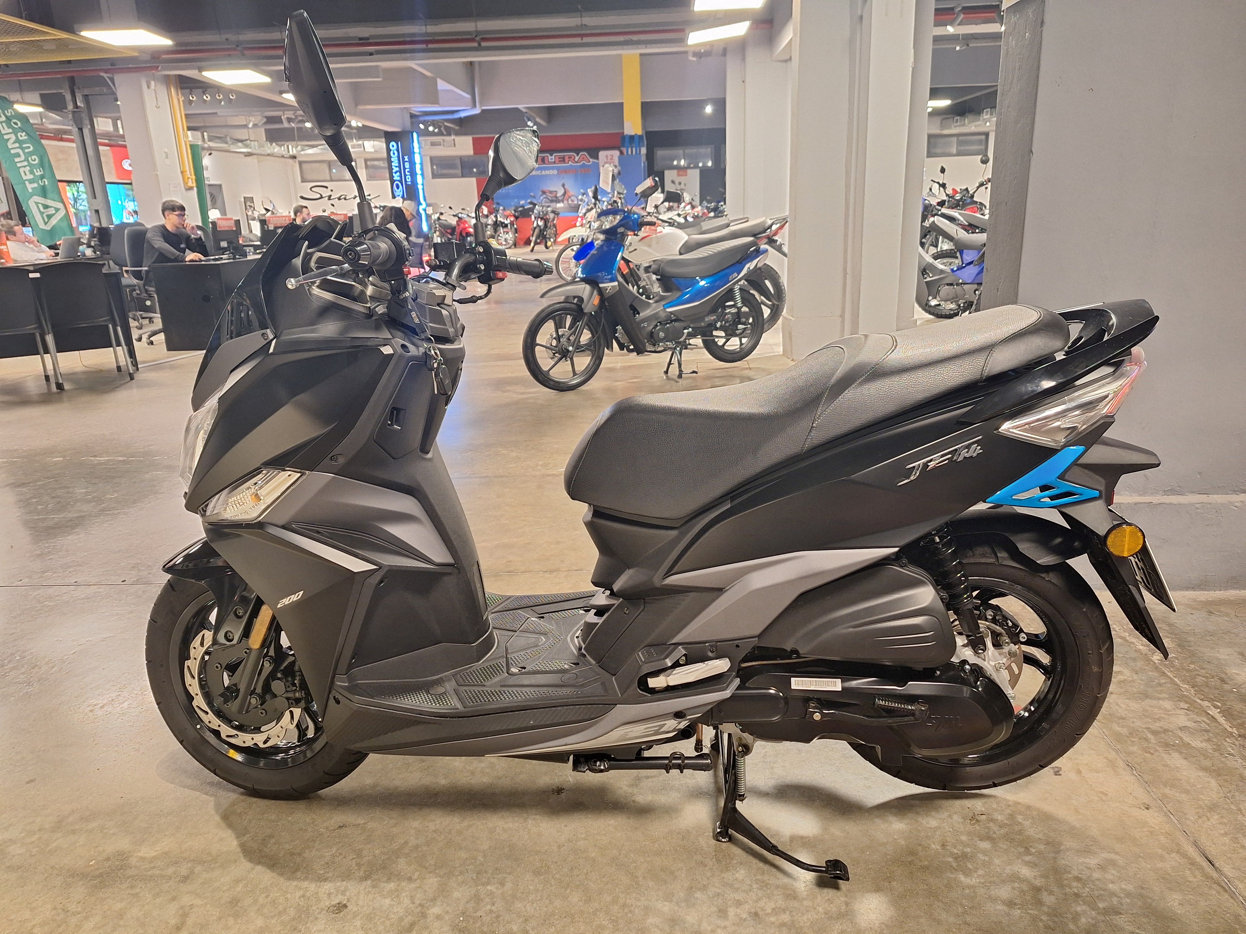 Moto Sym Jet 14 Usado 2023 con 8700 km int 51805 1M
