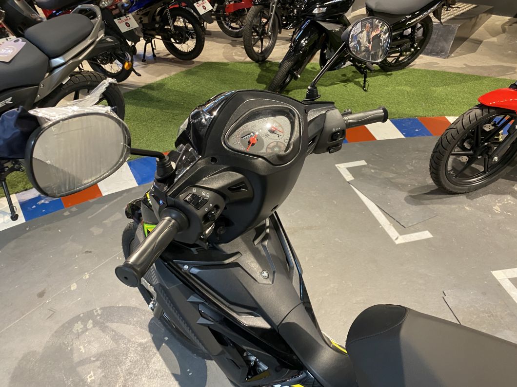 Moto TVS Neo 110 Base