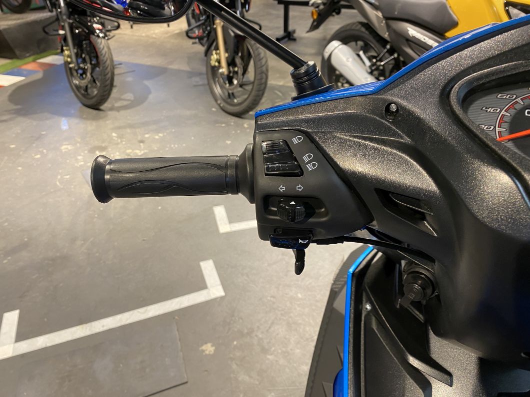 Moto TVS Neo X 110 Full